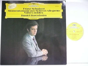 BARENBOIM PLAYS SCHUBERT MOMENTS MUSICAUX, SCHERZI, ALLEGRETTO ETC DG 2530 996 - Picture 1 of 3