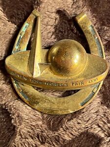 RARE 1939 New York World's Fair Souvenir Brooch Pin Trylon Perishpere 1 3/4" Vtg