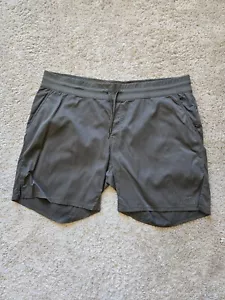 The North Face pull on shorts taupe green womens 3 XL long - Picture 1 of 11