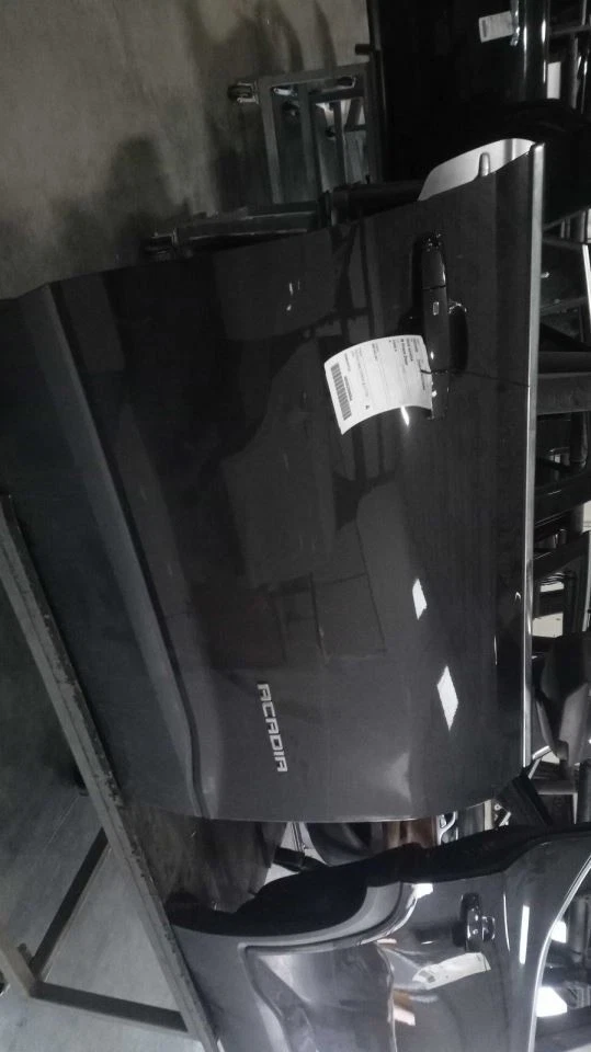 Puerta delantera derecha pasajero SLE 17-23 ACADIA 554298 Foto 1 de 1