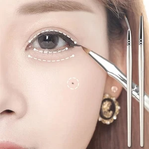 Precise Application Angled Eyeliner Brush for Eye Makeup - Picture 1 of 11