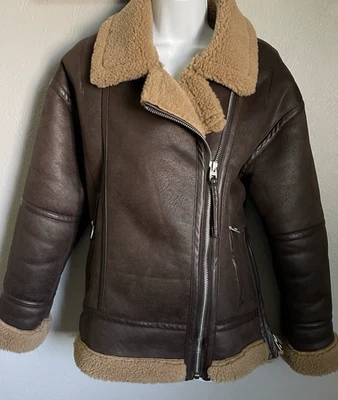 Chaqueta de aviador ZARA imitación piel de oveja doble cara abrigo de motociclista para mujer pequeña marrón Foto 1 de 4