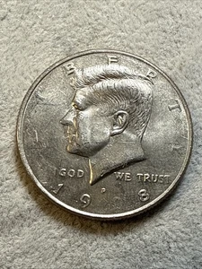 1998 P Kennedy Half Dollar Struck Through Grease Obverse  ERROR COIN 3998 - Picture 1 of 9