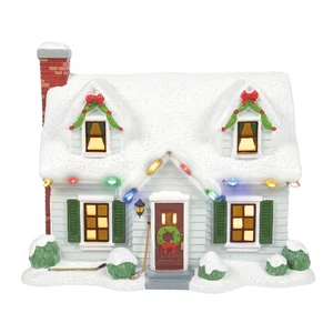 Dept 56 PEPPERMINT PATTY'S HOUSE Peanuts Village 6014528 BRAND NEW 2025 - Picture 1 of 4