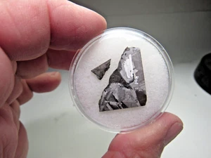 GREAT DEAL! LOW PRICE! GREAT SHAPE! MAGNIFICENT MUNDRABILLA METEORITE! 6 GMS - Picture 1 of 8