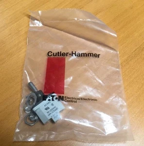 Eaton  8526K2 Switch 9A-250VAC 18A-125VAC (1pc) - Picture 1 of 3