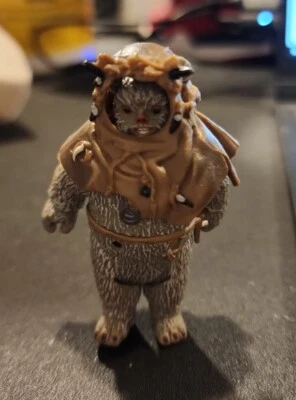 Colección Saga Star Wars Escala 3.75" #039 Ewok Chief Chirpa ROTJ Como Se Muestra AE26 Foto 1 de 3