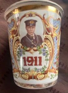 1911 coronation enamel beaker (GV1) - Picture 1 of 7