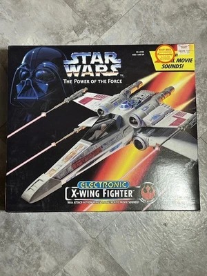 Nuevo Star Wars Poder de la Fuerza ELECTRONIC XWING FIGHTER JET 1995 Kenner Foto 1 de 3