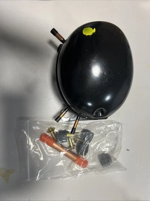 Compressor Embraco VEMZ 4H NOVO - Imagem 1 de 3