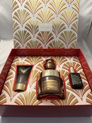 Estée Lauder Lift + Set de rutina firme: Supreme+ 1,7 oz, ANR 0,5 oz, limpiador de ojos Foto 1 de 4