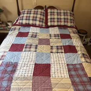 Room Essentials Primitive Americano Block Shape Queen Quilt, Pillow Shams 90x84” - Picture 1 of 7