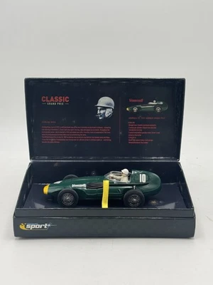 Slot Car 1/32 Scalextric "Vanwall F1 N° 10" Ref. C2552A - Image 1 of 4