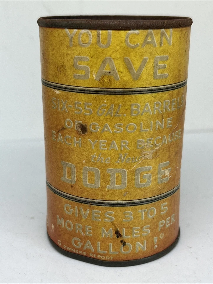 De colección Dodge Motor Aceite Lata Anuncio Banco de Monedas Ahorro Gas Cartón Metal Superior Inferior Desteñido Foto 1 de 4