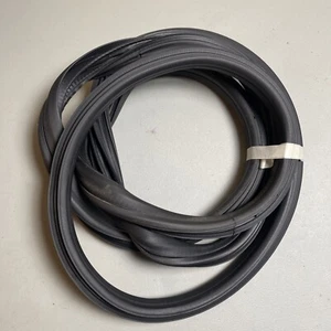 💠OEM 2017-2023 MERCEDES C300 W205 COUPE RIGHT SIDE DOOR BODY WEATHERSTRIP SEAL - Imagen 1 de 3