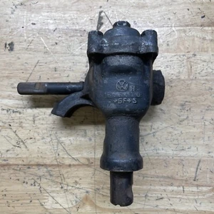 Volkswagen Steering Gear Box 311.415.131A 24mm Output Shaft VW - Picture 1 of 7