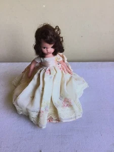 Vintage Nancy Ann Storybook Brunette Red Lips Bisque Fashion Doll 6" Tall - Picture 1 of 3