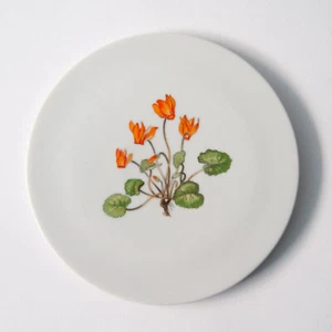 Ceramic Round 7 3/4" Floral Trivet w/ Orange & Green Flowers - Picture 1 of 7