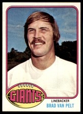 1976 Topps Brad Van Pelt Rookie Football Card New York Giants #509