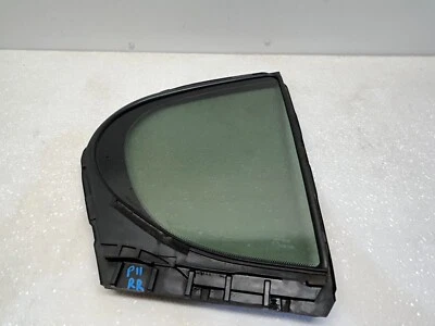 13-20 Lexus GS350 GS450h Puerta trasera derecha Paso lateral Cuarto Ventana de vidrio PO11 OEM Foto 1 de 4