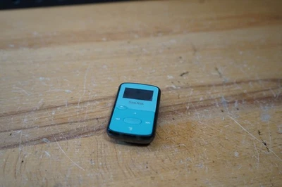 (B) SanDisk Clip Jam MP3 Player Blue 8 GB Music Audiobook FM Radio TESTED WORKS - Image 1 of 4
