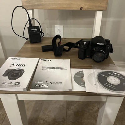 PENTAX K10D SLR DIGITAL CAMERA 10.2MP 50MM LENS CHARGER MANUAL EXTRA BATTERY - Image 1 of 4