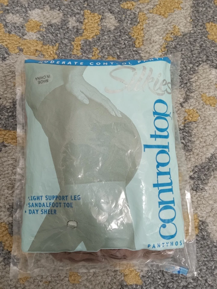 6 Pair Silkies Control Top Pantyhose Sz Med Beige 86 Nylon 14 Spandex