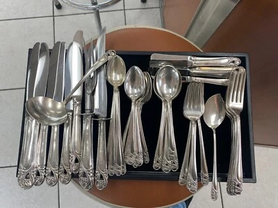 Набор столовых приборов Spring Glory от International Sterling из 60 предметов серебро высшей пробы  - Изображение 1 из 4