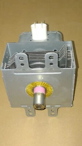 MAGNETRON PER MICROONDE BOSCH 00085168 2M167B-M12E 900W D239005 = 2M319H - Imagen 1 de 3