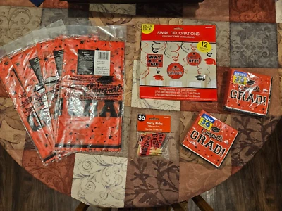 Congrats Grad! - Graduation Party Decorations, Any year, various items (1 lot) - Image 1 of 4