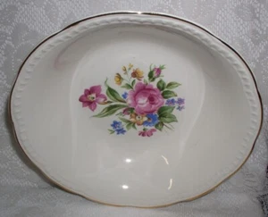 Stetson Heritage Ware Rosa Azul Amarillo Flores Flor Festoneado Tazón para Verduras - Imagen 1 de 3