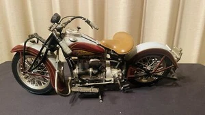 Danbury Mint 4 Cylinder 1936 Indian 1:10 Scale Die Cast Model - Picture 1 of 10