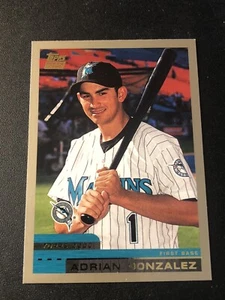 2000 Topps Traded Adrian Gonzalez #T81 - Picture 1 of 2