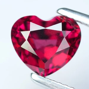3.50 Ct Perfect Heart 8 x 9 MM 100% Natural Purple Pink Mozambique Rhodolite - Picture 1 of 8