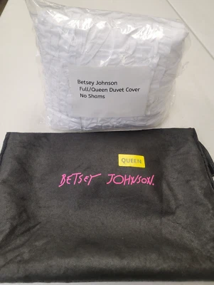Betsy Johnson Romantic Ruffles White  Full/Queen Duvet Cover ( missing shams ) - Image 1 of 4