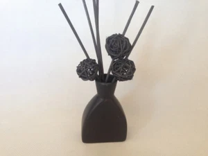 Fragrance Aroma Oil Reed Diffuser Home Décor Artificial Scented Perfume - Picture 1 of 3