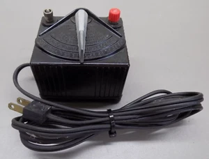 Transformador de tren Lionel #1025 45 vatios diseño probado listo control inverso posteA - Imagen 1 de 4