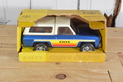 VINTAGE ERTL CHEVROLET CHEVY BLUE BLAZER BOX SQUAREBODY - Image 1 of 4