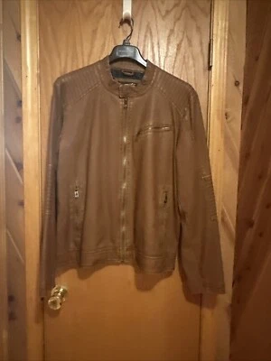 Chaqueta para hombre Black Remache Foto 1 de 3