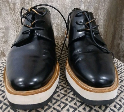 Zapatos Oxford Vince Reed de plataforma de cuero esmaltado negros para mujer talla 7,5 Foto 1 de 4