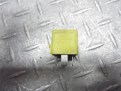 2005 05-06 BMW R1200 R1200RT OEM Yellow Electrical Relay Fuse 61361389105 - Image 1 of 4