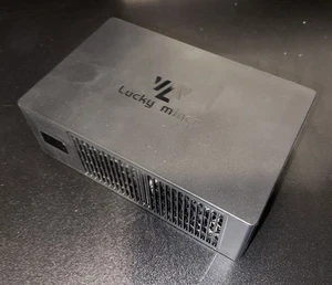 Lucky Miner LV08 4.5Th SHA256 Bitcoin lottery miner - Bild 1 von 4