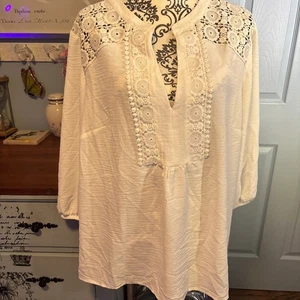 Olivia And Martin White Crochet Blouse Sz 2 XL. Boho. - Picture 1 of 9