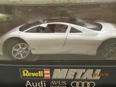 1:18 Revell  Audi Avus Quattro - white - Image 1 of 4