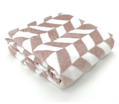 Kuscheldecke Super Soft Flanell Chevron Raute Wohndecke 200x150 Decke Typ722 - Bild 1 von 4
