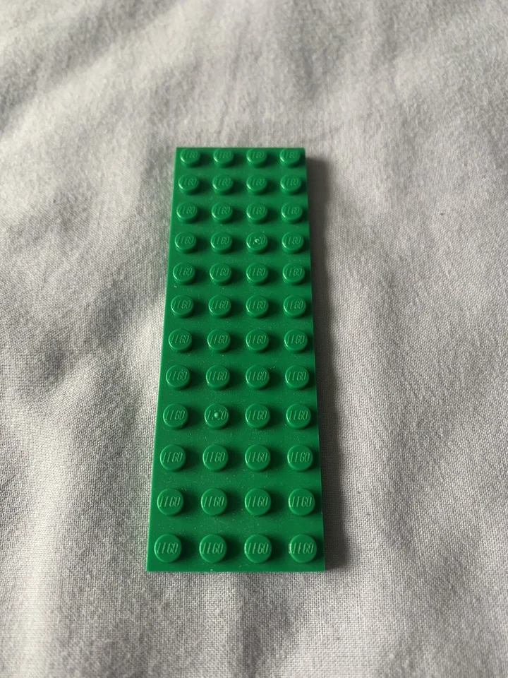 Lego Star Wars Green 4x12 Plate Part 3029 Free Shipping!!! - Image 1 of 1