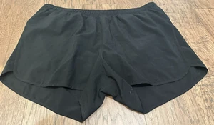 Old Navy Active Women's Lightweight Elastic Waist Shorts Black Front Pkt Size XL - Picture 1 of 4