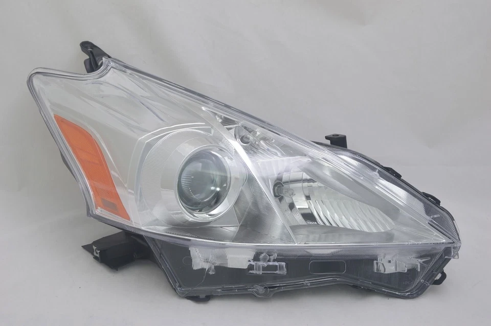Faro halógeno lateral pasajero Toyota Prius V 2012-2013 Foto 1 de 1