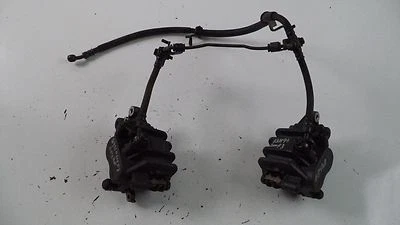 Honda CBR 600 F3 1996 pinzas de freno delanteras izquierda y derecha con líneas CBR600F3 96 Foto 1 de 4