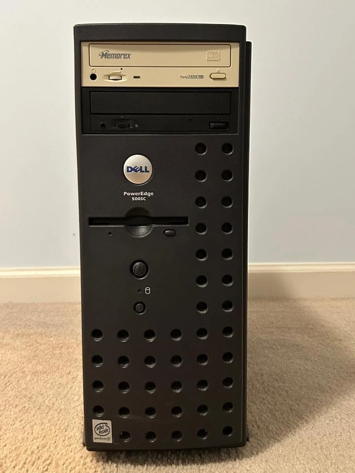 Dell PowerEdge 500SC Server with Windows NT 4.0 - Image 1 of 4